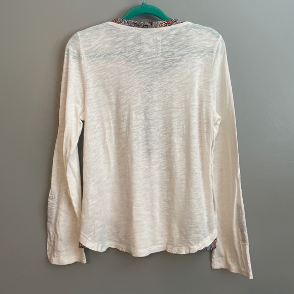 EUC Anthropologie Postmark Ruffle Flare Henley Top Size Medium - Picture 5 of 6